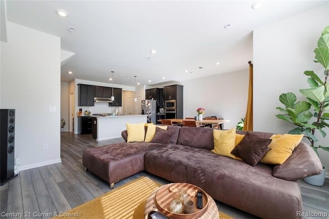 Building Photo - 2090 Addison Cir