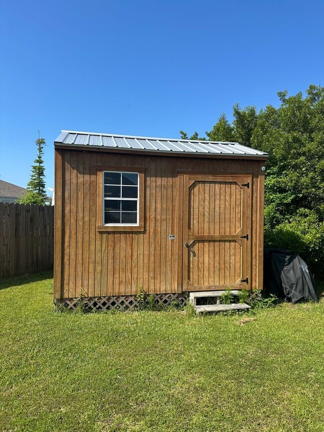 Building Photo - 307 Crayfish Ct