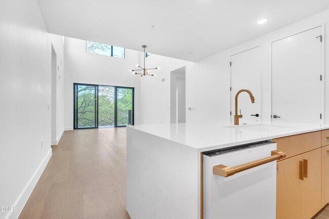 Building Photo - 29 Enterprise St