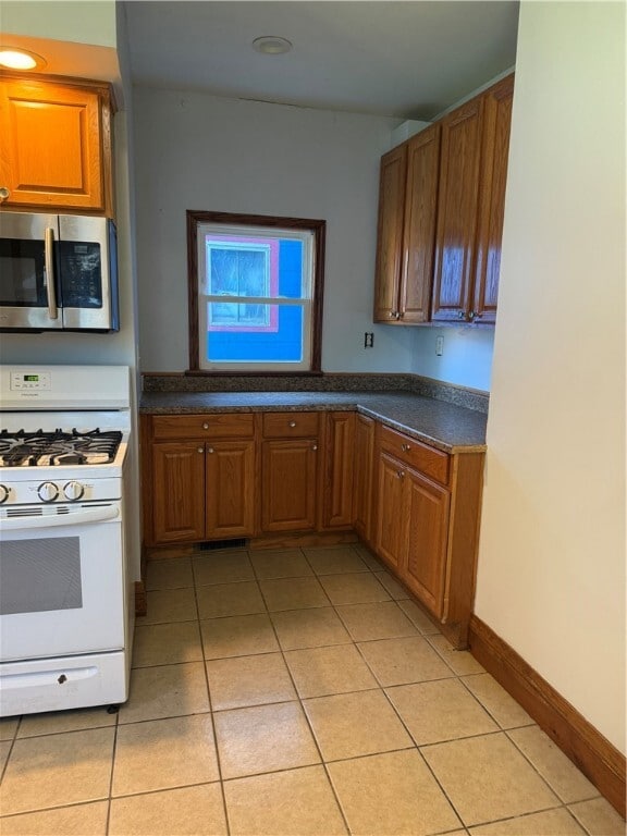 Building Photo - 496 Ridge Rd