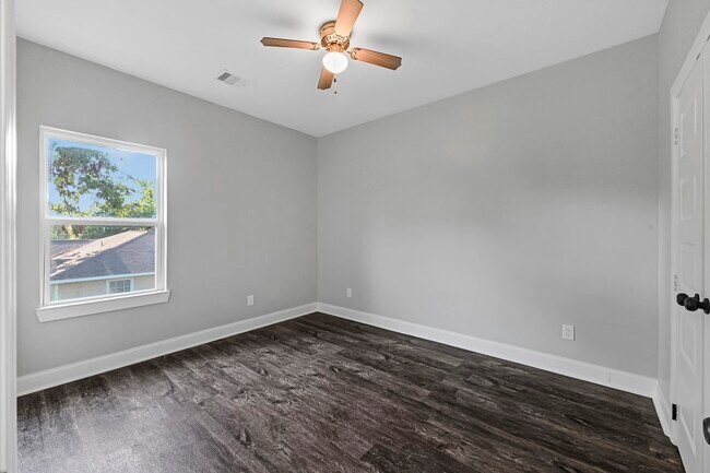 Building Photo - 2116 Sam Wilson St