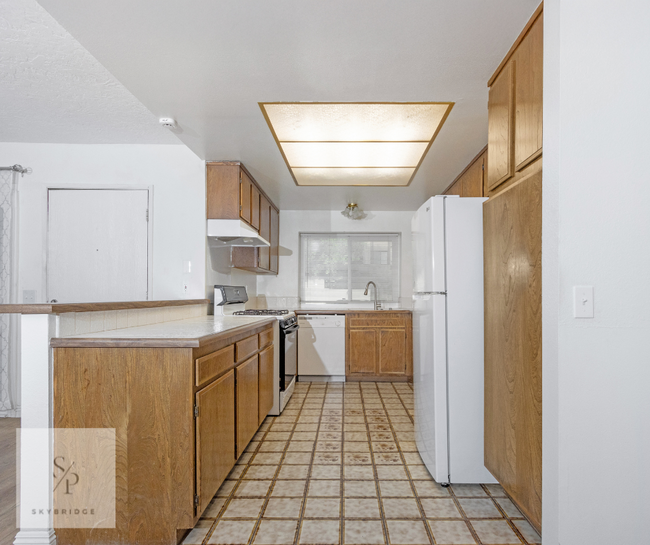 Building Photo - "Prime Diamond Bar Location: Cozy Studio L...