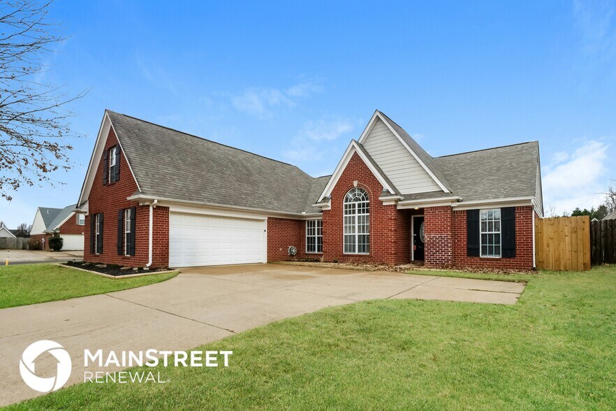 Building Photo - 5665 Deer Ridge Dr