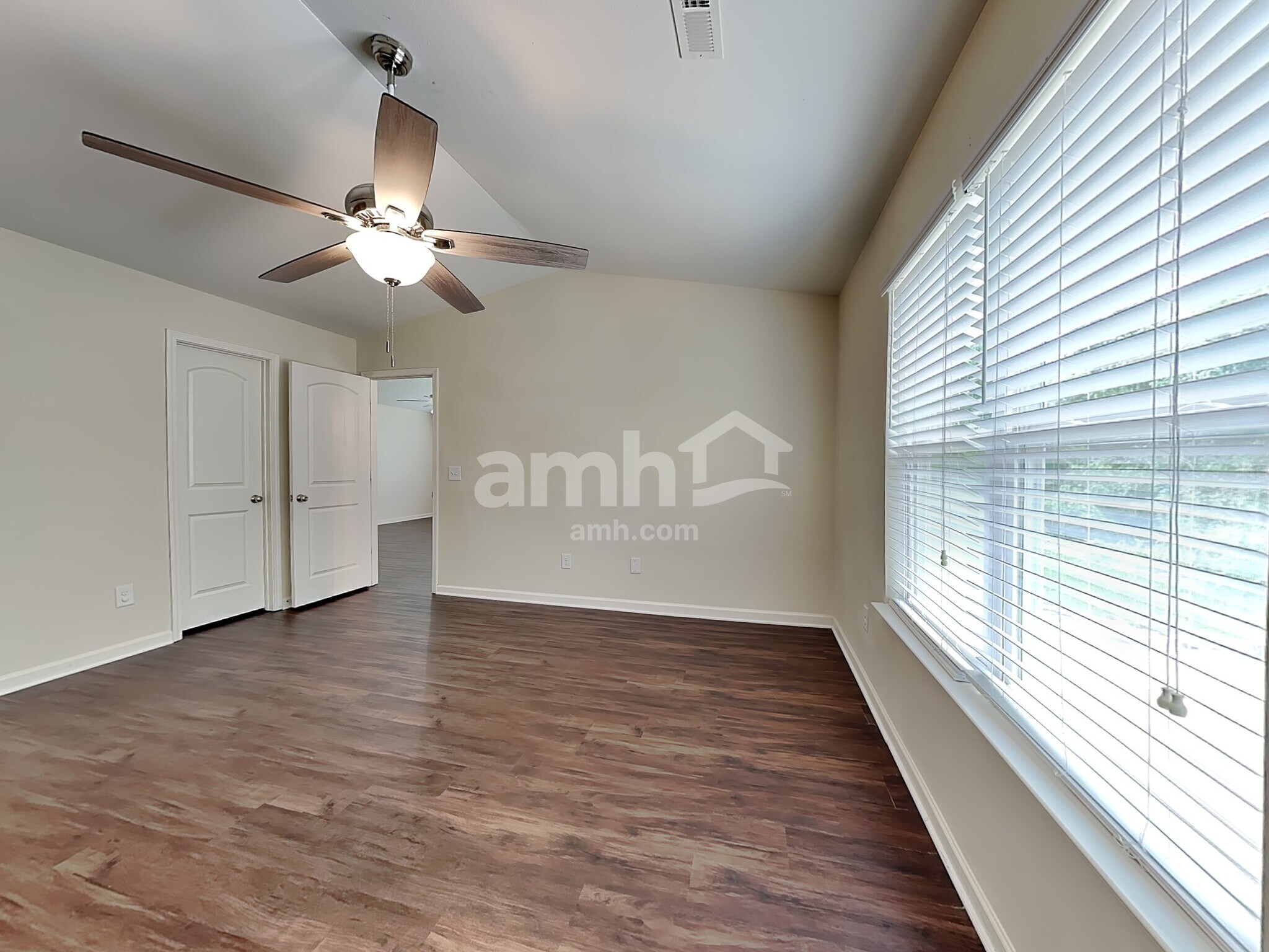 Building Photo - 3248 Laurenfields Way