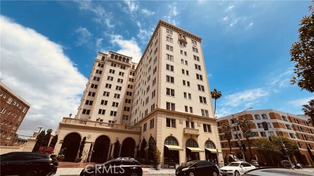 Building Photo - 315 W 3rd St