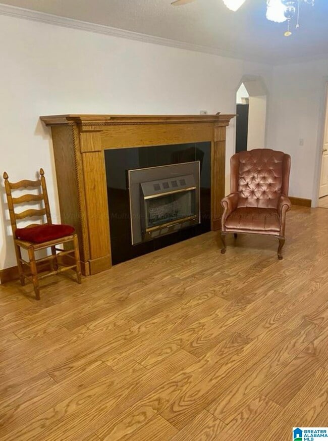 Building Photo - 1000 Highland Rd