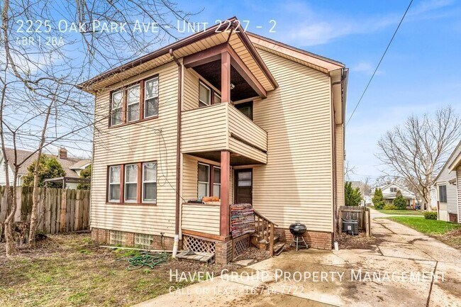 Building Photo - 2225 Oak Park Ave
