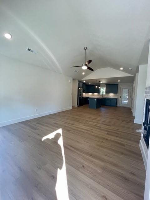 Building Photo - 277 Kinross Dr