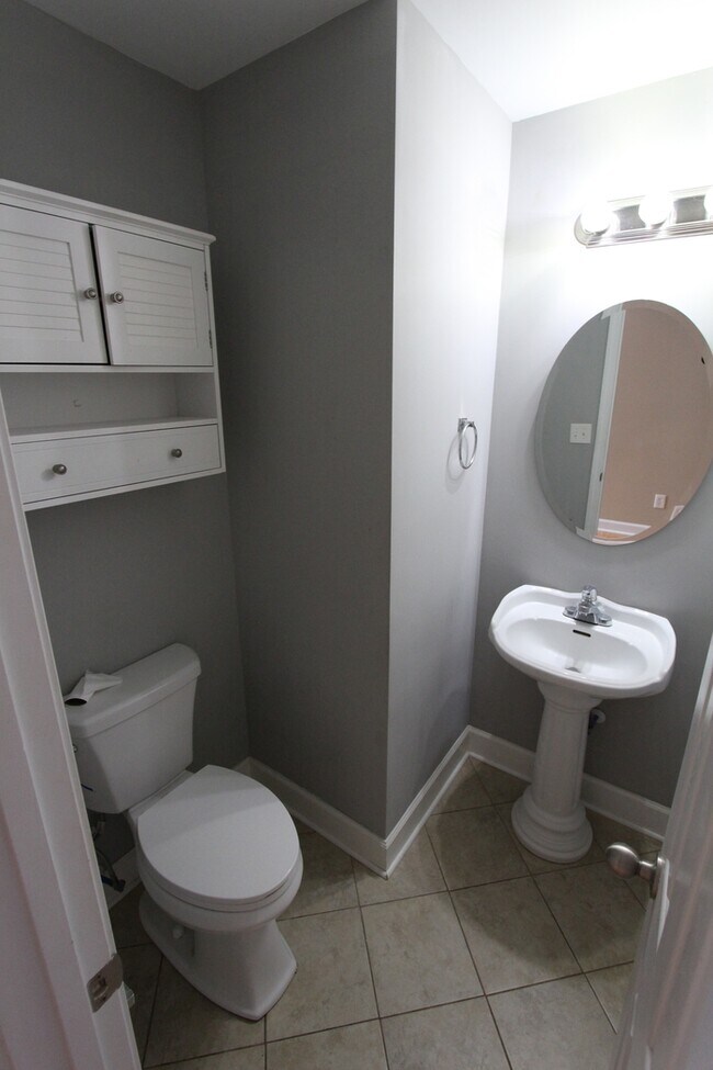 Building Photo - 663 Winding Branch Rd