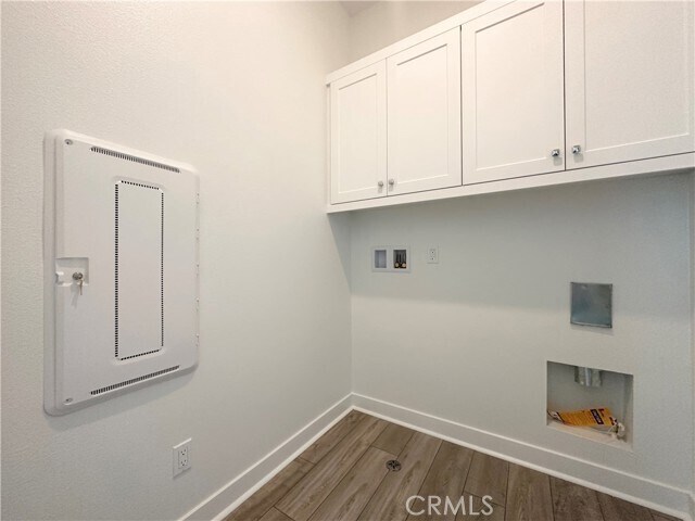 Building Photo - 322 Tank