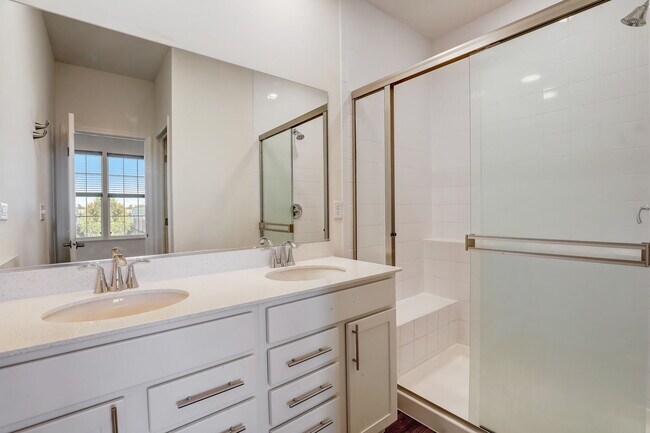 Building Photo - 2924 Reflection Dr