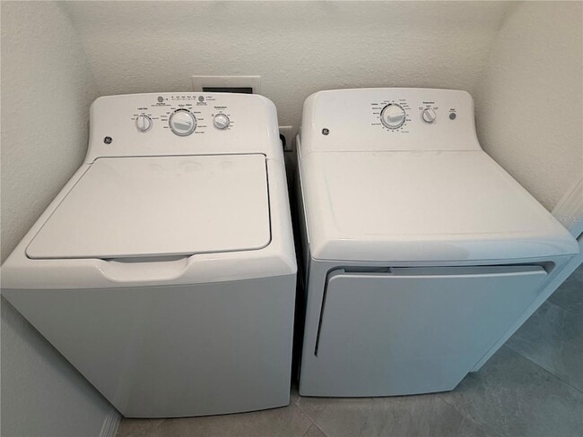 Building Photo - 19015 Scallop Lp