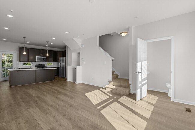 Building Photo - 377 Tumblers Wy