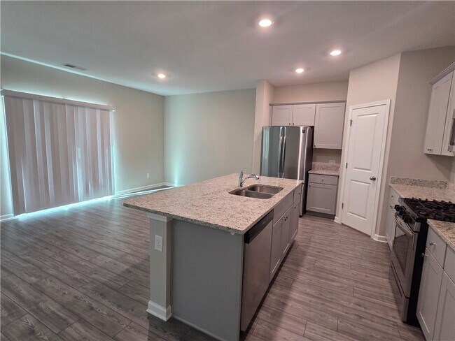 Building Photo - 2088 Nuthatch Dr