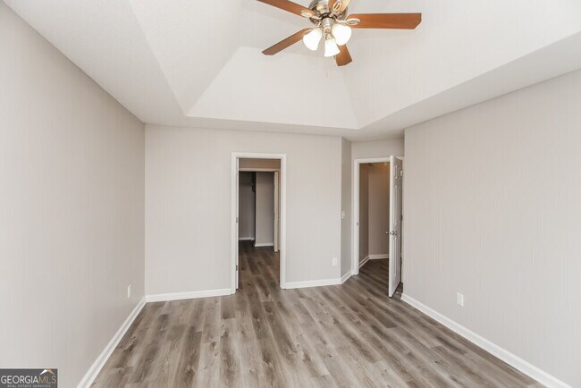 Building Photo - 5407 Sweetsprings Dr SW