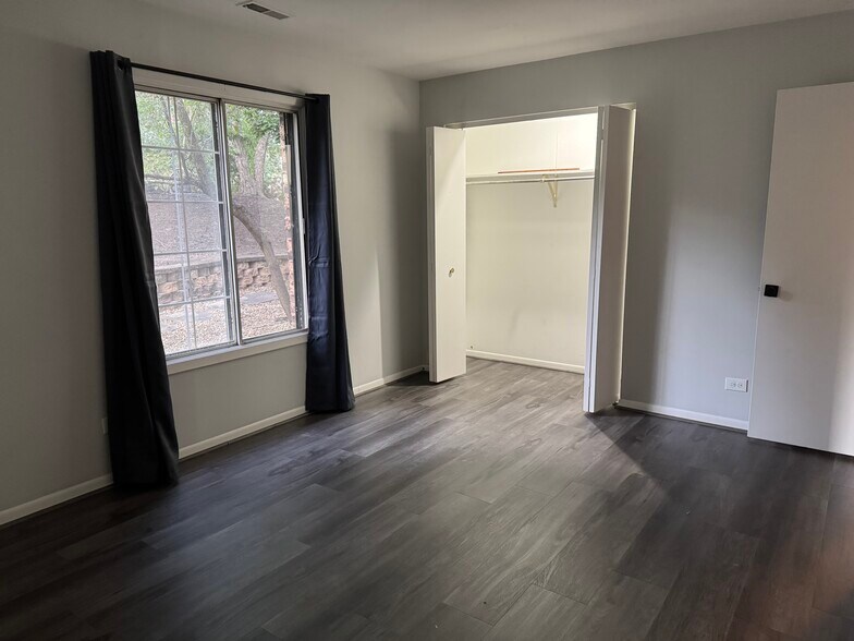 Bedroom 2 - 1601 Thames Ct