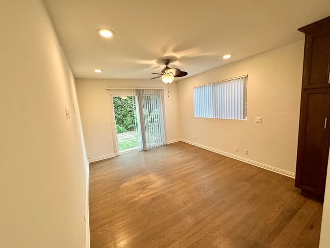 Building Photo - 8343 DUNBARTON - SHORT TERM LEASES AVAILABLE , NEWER*4 BD*3BA*TOWNHOME*PRIVATE YARD*WASHER/DRYER*
