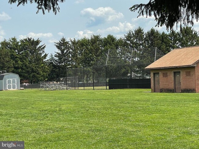 Building Photo - 32 Franklin St