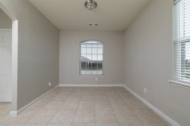 Building Photo - 6201 Verdon Gorge Dr