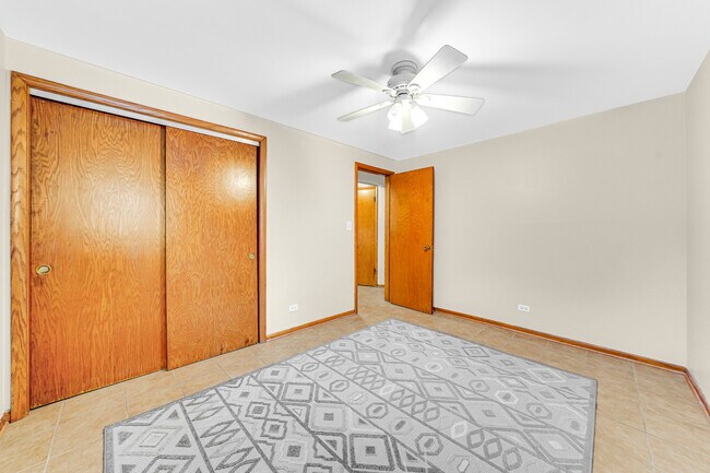 Building Photo - 4920 N Harlem Ave