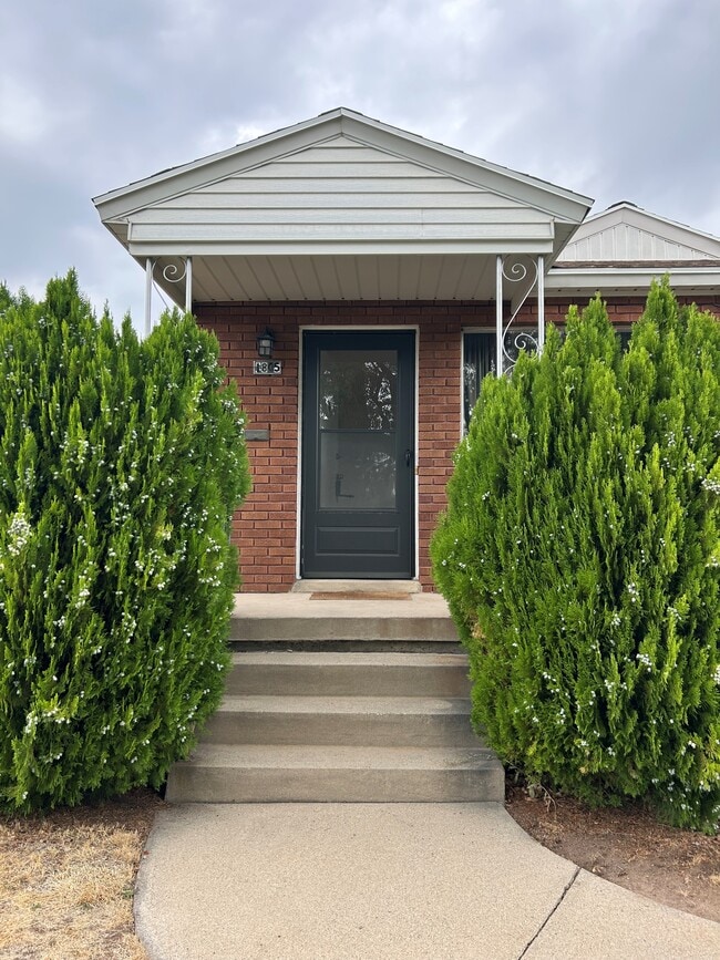 Building Photo - 1805 Downington Ave S