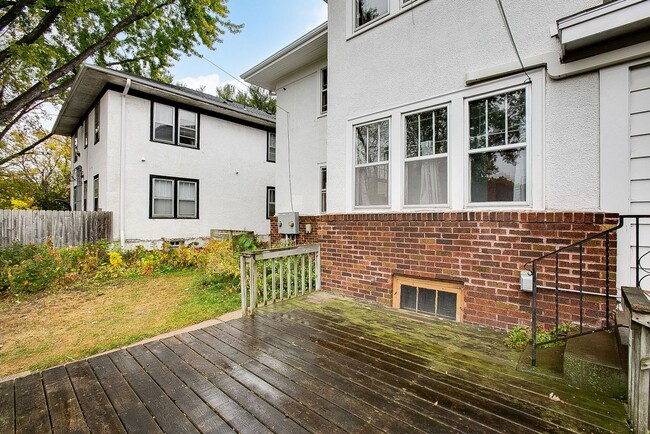 Building Photo - 2011 Portland Ave