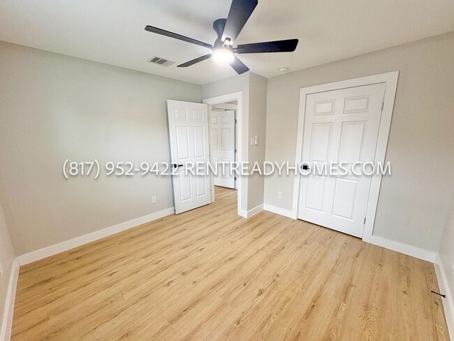 Building Photo - 1416 Fairbanks St