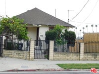 Building Photo - 616 W 58th St