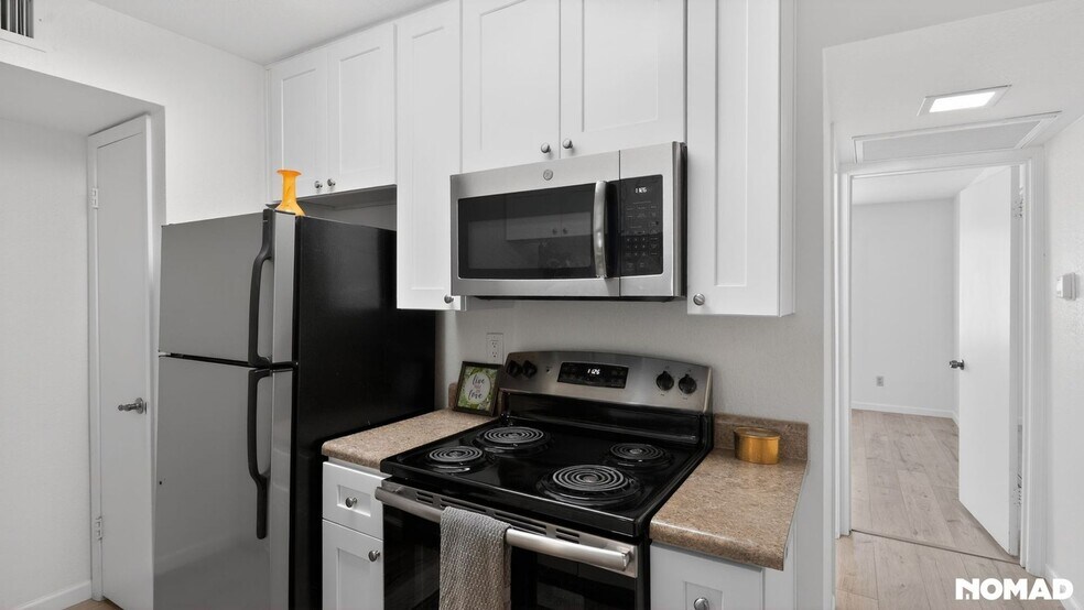 Building Photo - 30 E Brown Rd