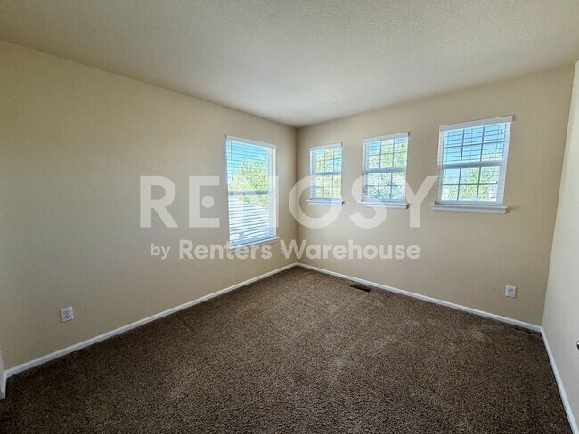 Building Photo - 1467 S Haleyville Cir