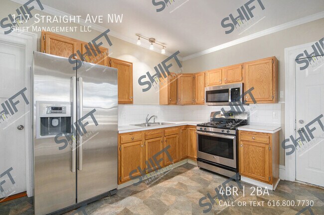 Building Photo - 117 Straight Ave NW