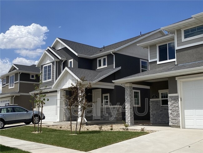 Building Photo - 138 E Crown Point Dr