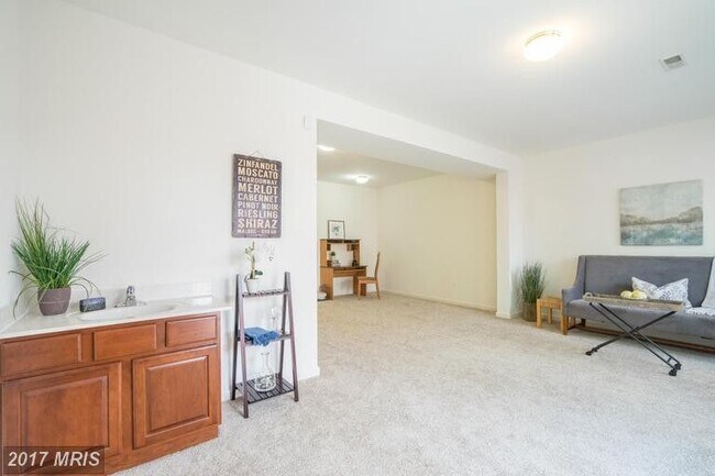 Building Photo - 5001 Waple Ln