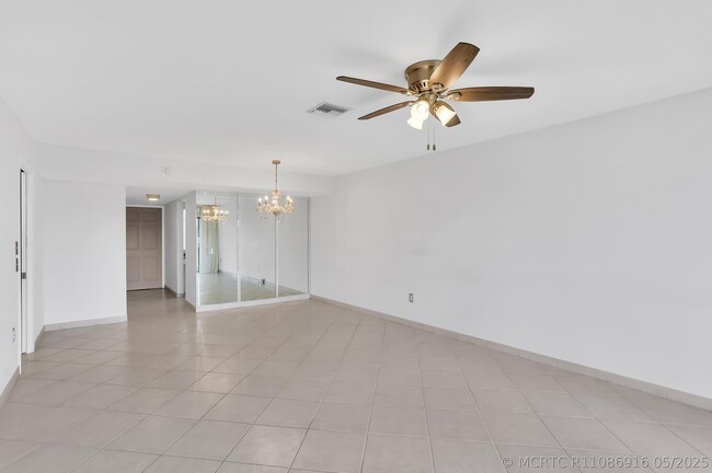 Building Photo - 4290 Deste Ct
