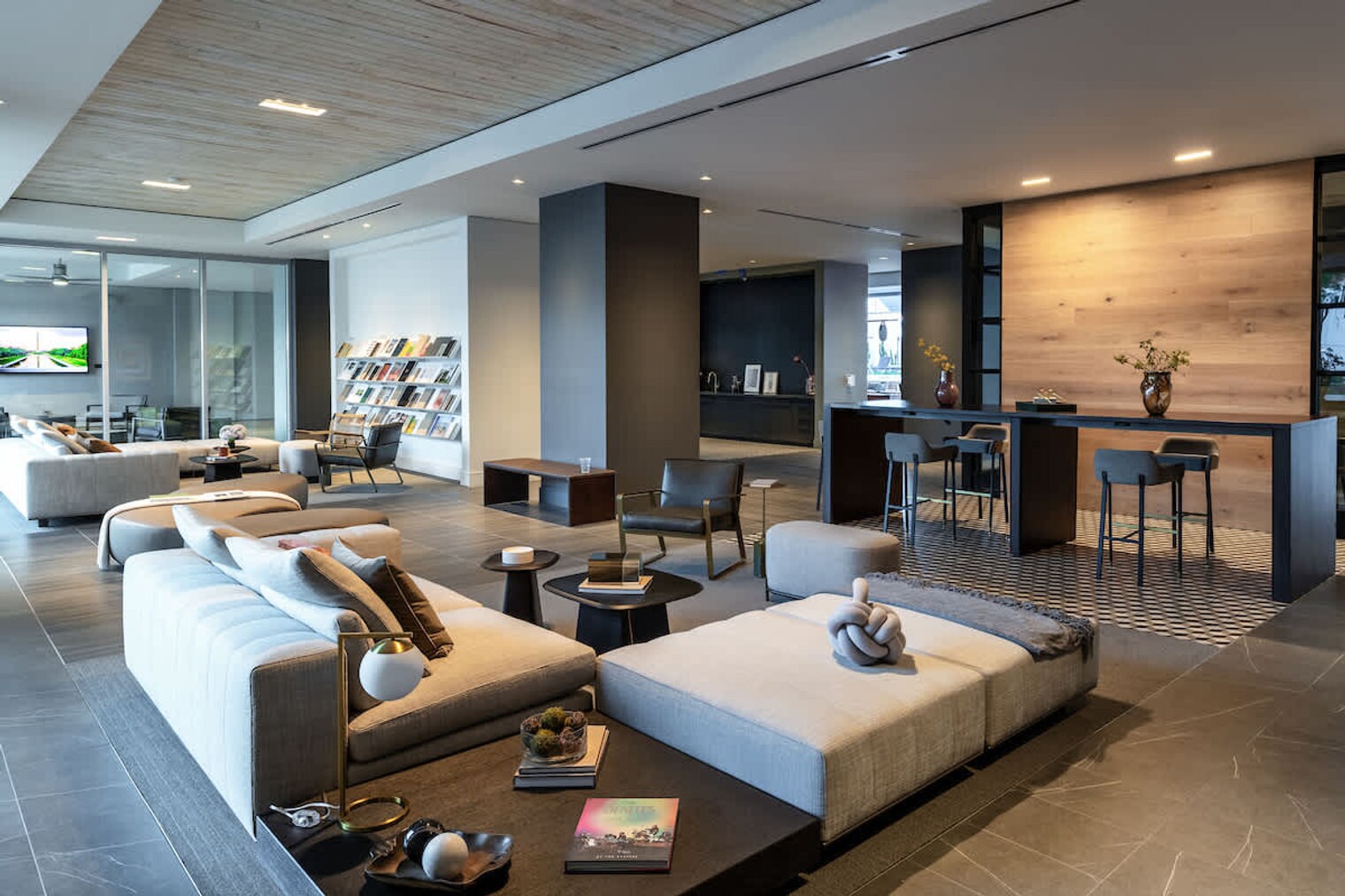 Building Photo - 222 E Jefferson St