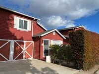 Building Photo - 121 W Islay St