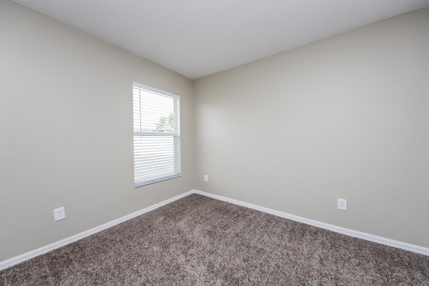 Building Photo - 2706 Eagle Canyon Dr S