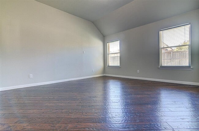 Building Photo - 100 Snowflake Dr