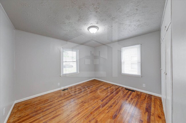 Building Photo - 5230 Fletcher Ave