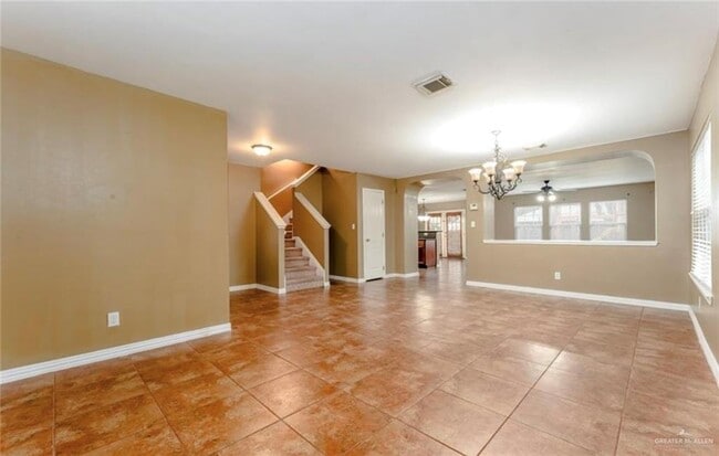 Building Photo - 12 Beatrice Ave