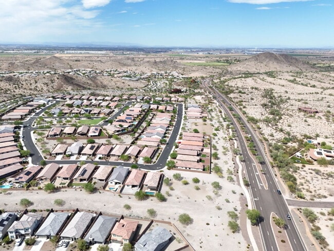 Building Photo - Resort Style Living in Estrella Mountain Ranch