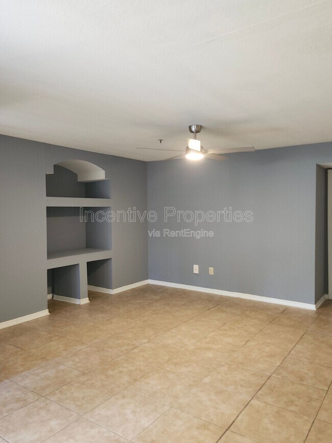 Building Photo - 7220 Westpointe Blvd