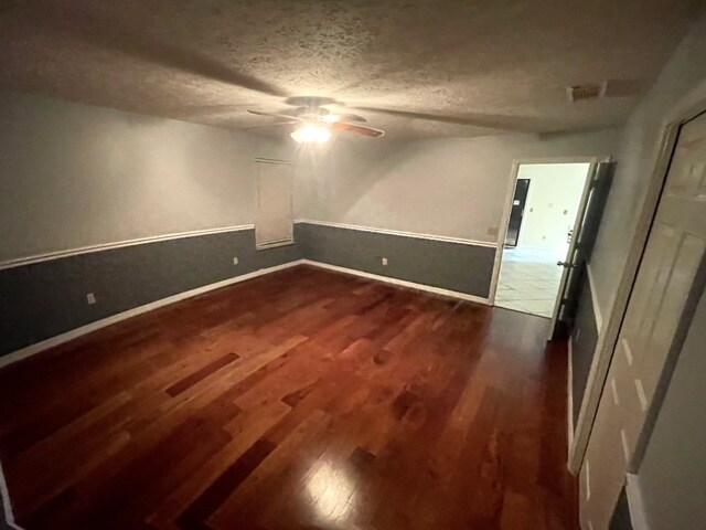 Building Photo - 5400 NW Emblem St