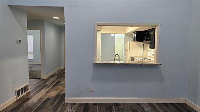 Building Photo - 5506 Willow Cir