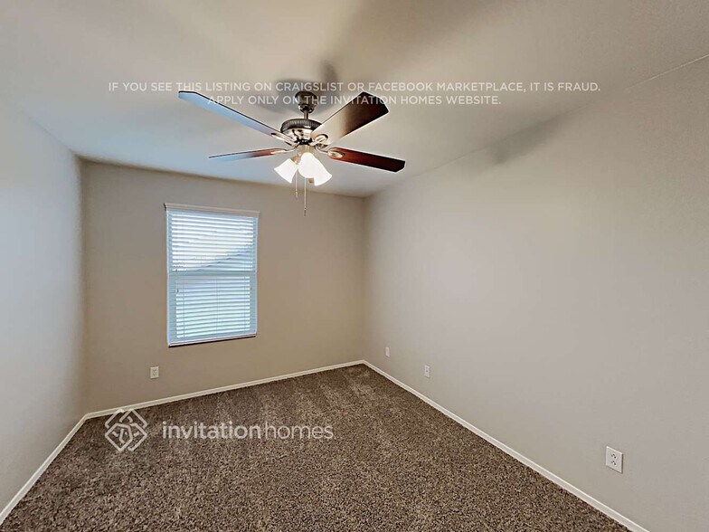 Building Photo - 1526 N Balboa