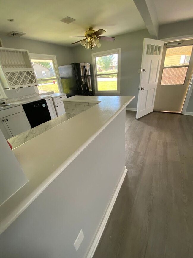 Building Photo - Welcome Home