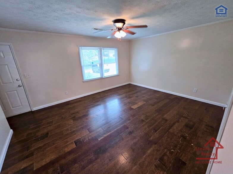 Building Photo - 54 Big Springs Cir