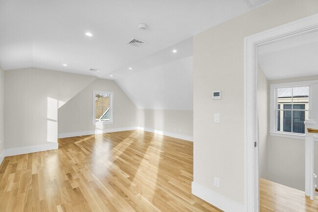 Building Photo - 21 Saw Mill Cir