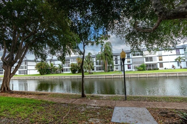 Building Photo - 8360 Sands Point Blvd