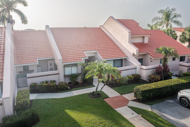 Building Photo - 3303 SE Sandpiper Ct